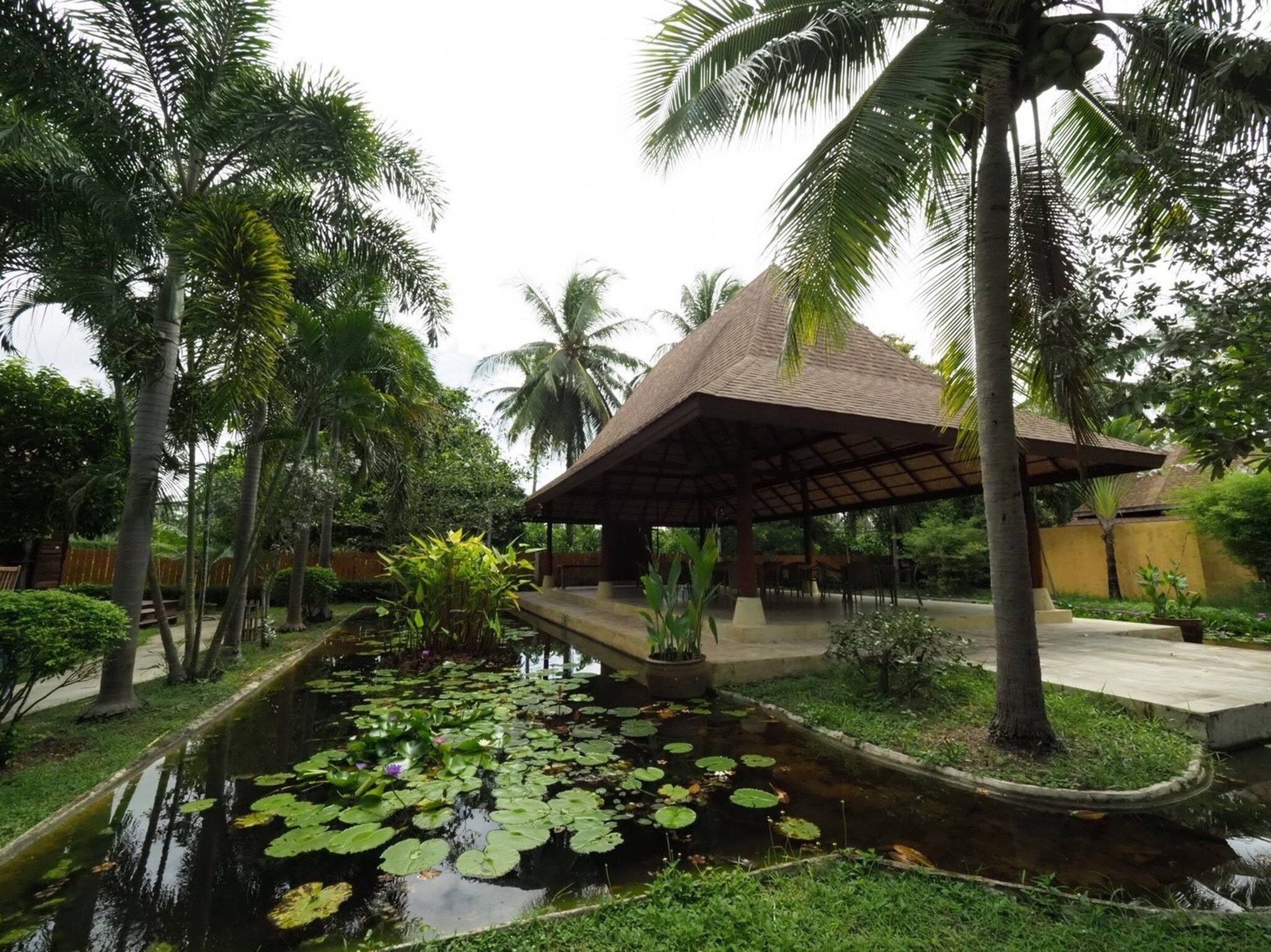 Keeree Waree Seaside Villa Bang Saphan Bagian luar foto