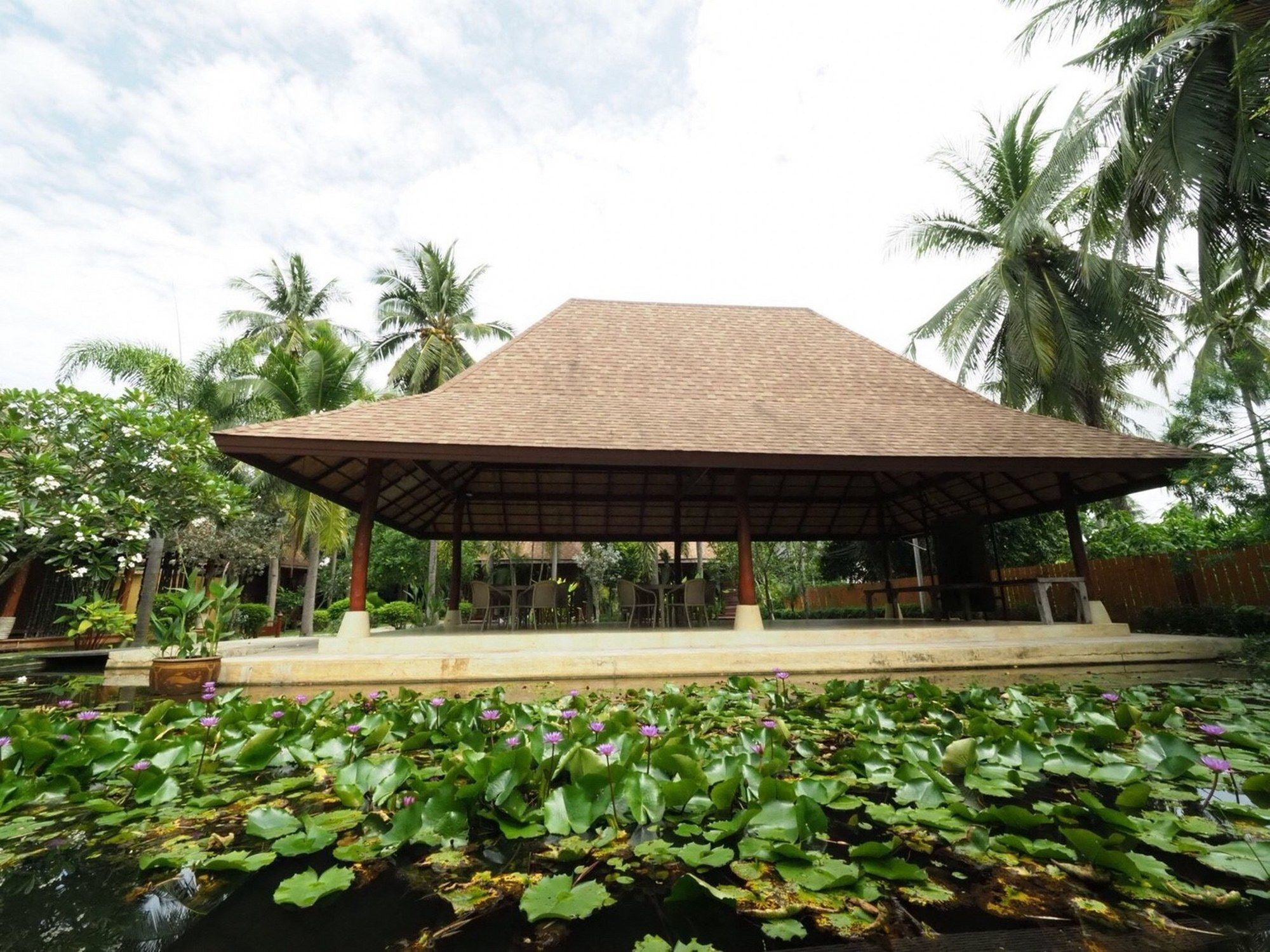 Keeree Waree Seaside Villa Bang Saphan Bagian luar foto